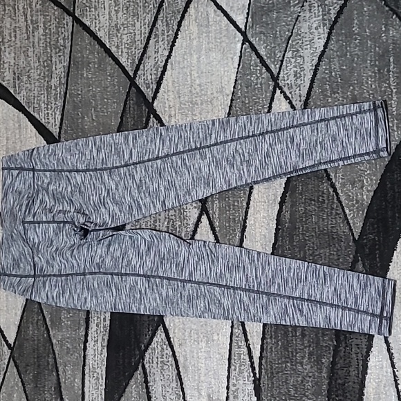 VICTORIA SPORT 2017 KNOCKOUT BY VICTORIA SECRET LEGGINGS - Picture 7 of 10